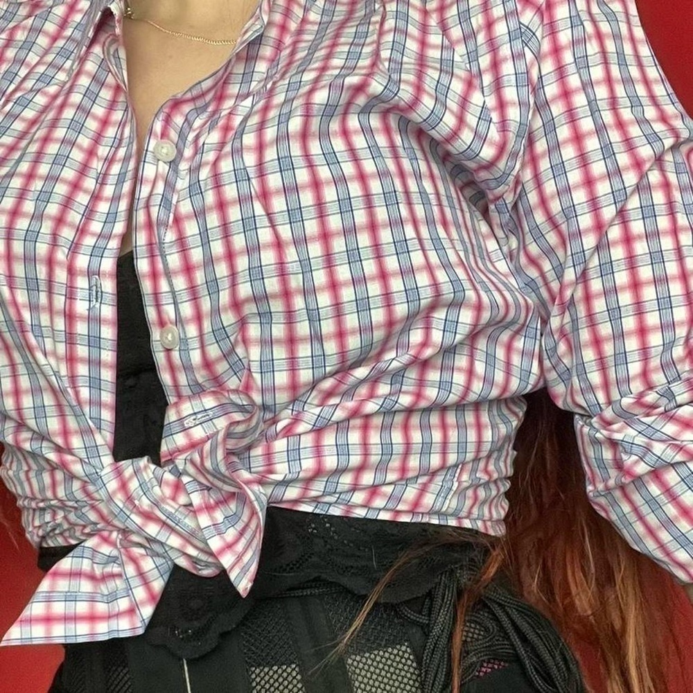 Pink and blue checkered button up 🩷🩵​​​​​​​​​​​​​​​​​ - Picture 5 of 5